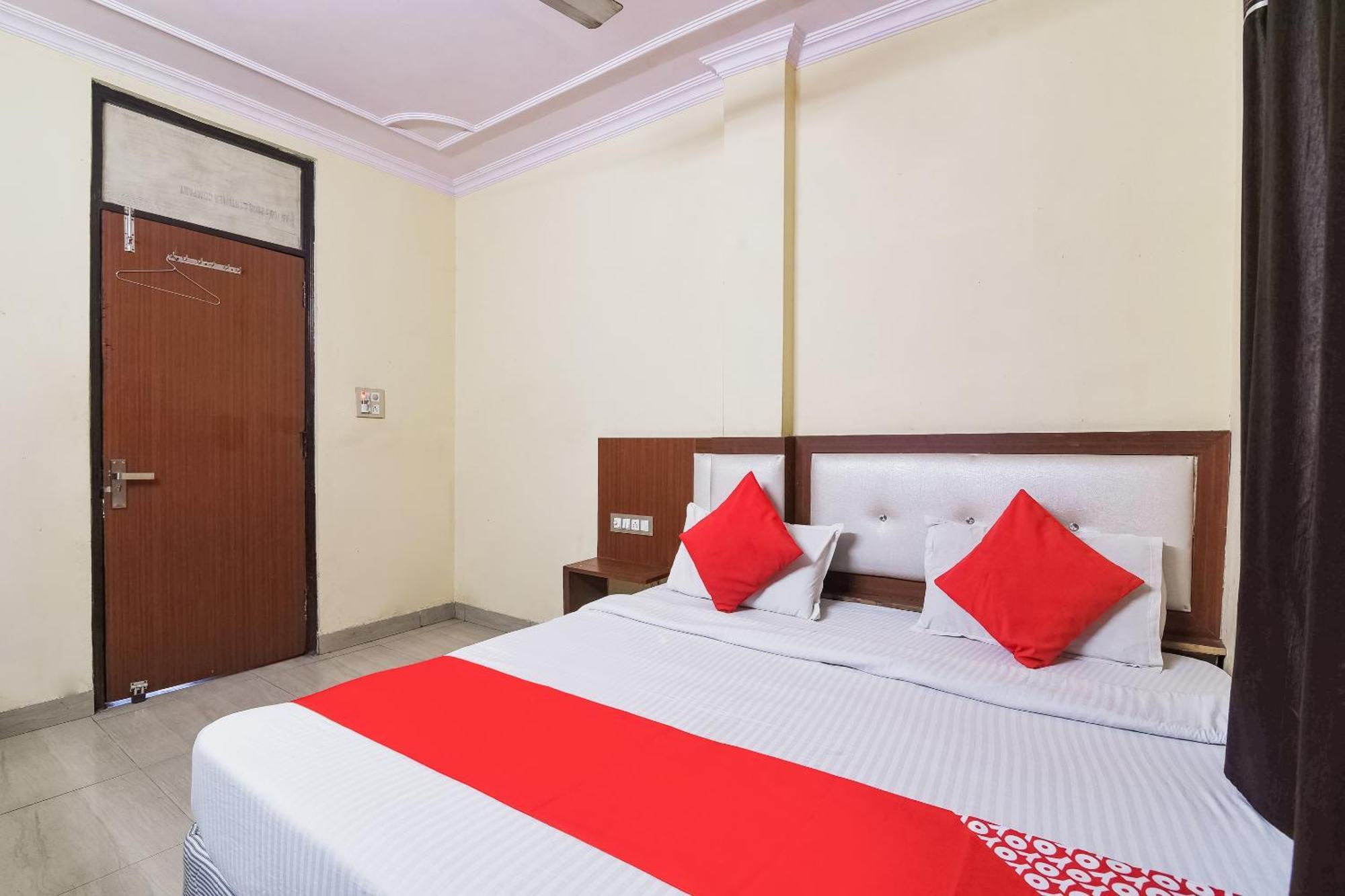 O Parkash Dx Hotel 4*