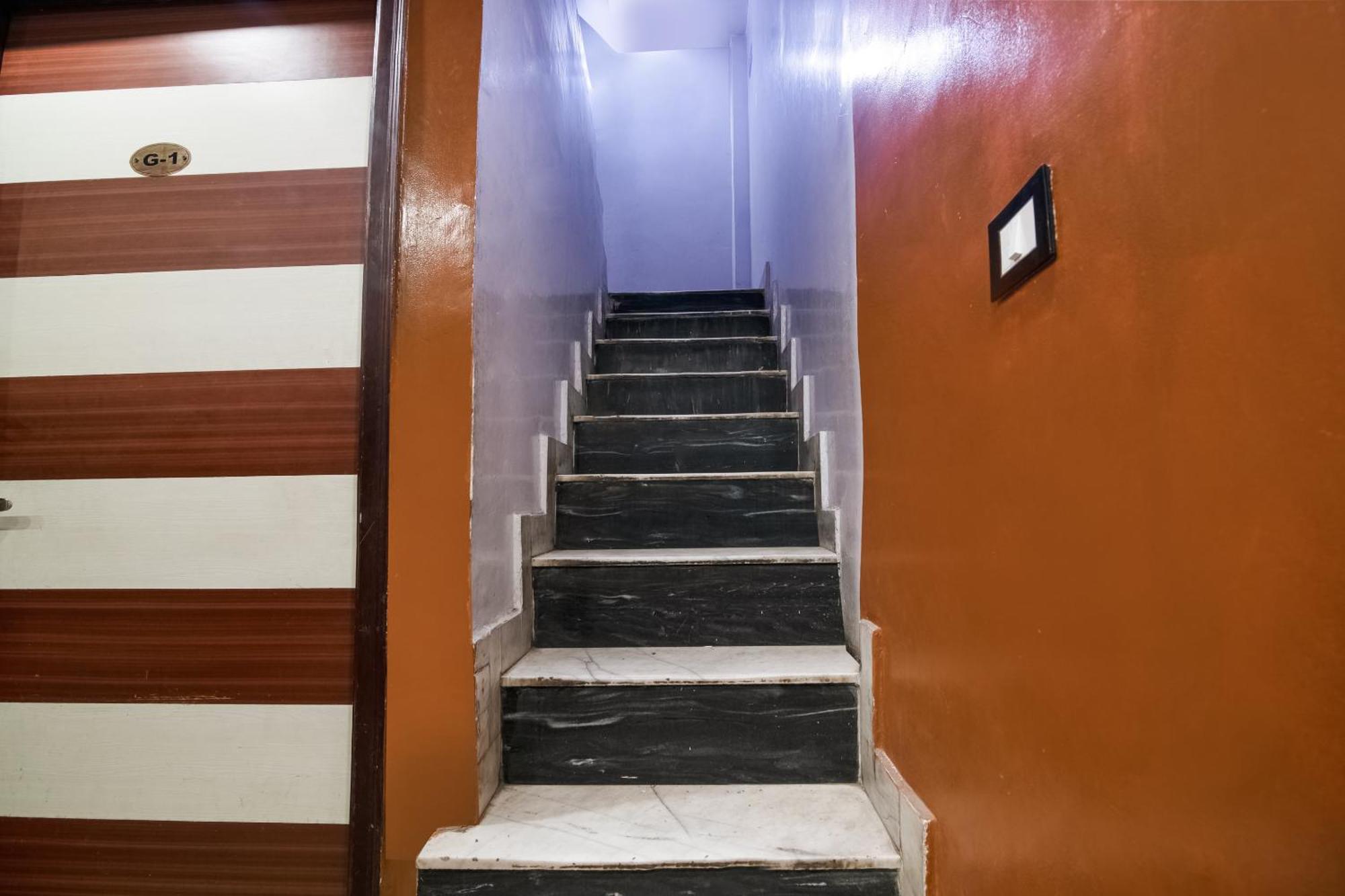 O Parkash Dx Hotel New Delhi